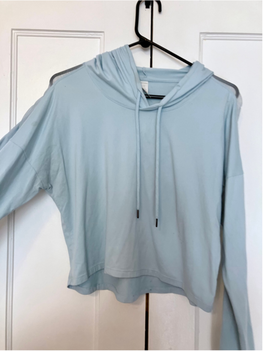 MARIKA LIGHT BLUE CROPPED HOODIE
